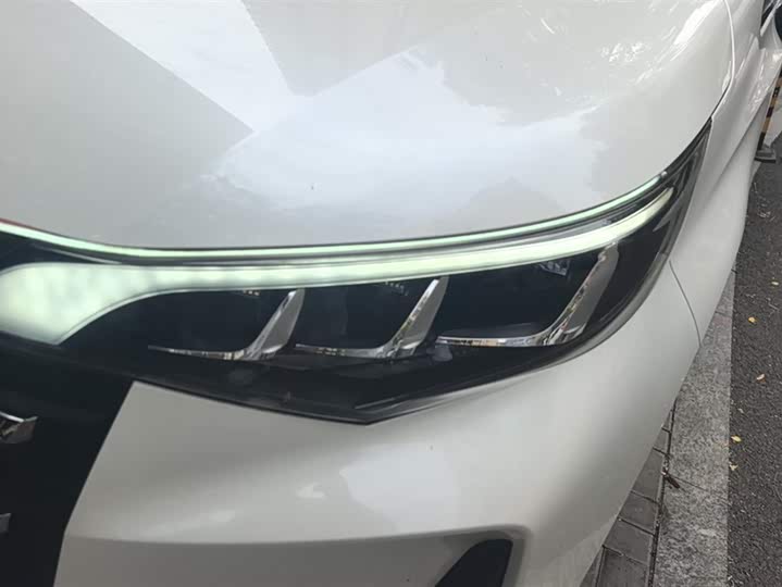 GAC Trumpchi M6 2021 2021款 PRO 270T DCT豪华版