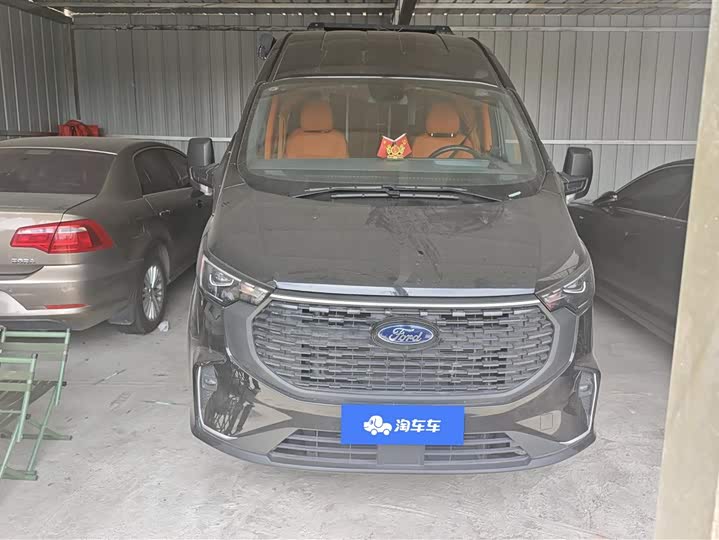 2024 Ford Tourneo