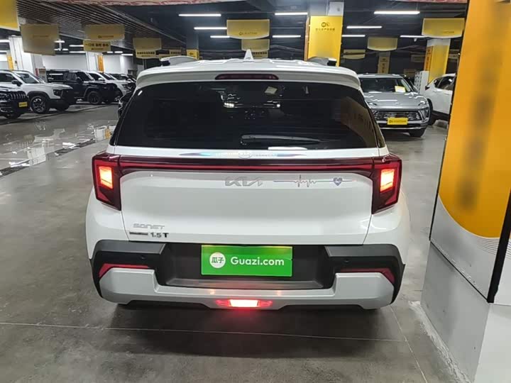Kia Sonet 2024 2024款 1.5L 舒适版