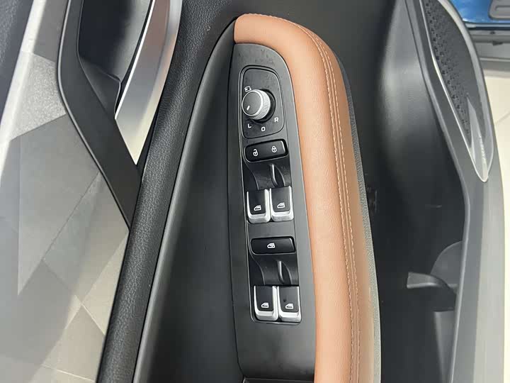 Geely Vision X6 2021 2021款 PRO 1.4T 自动尊贵型