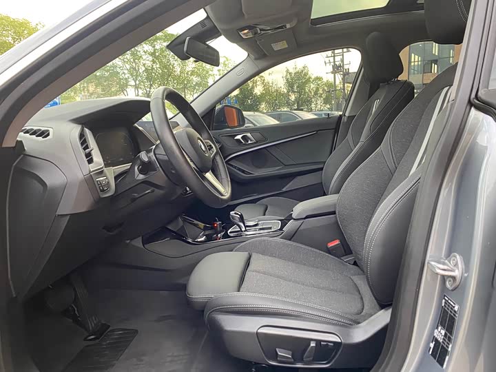 Фото 8 - BMW 2 Series