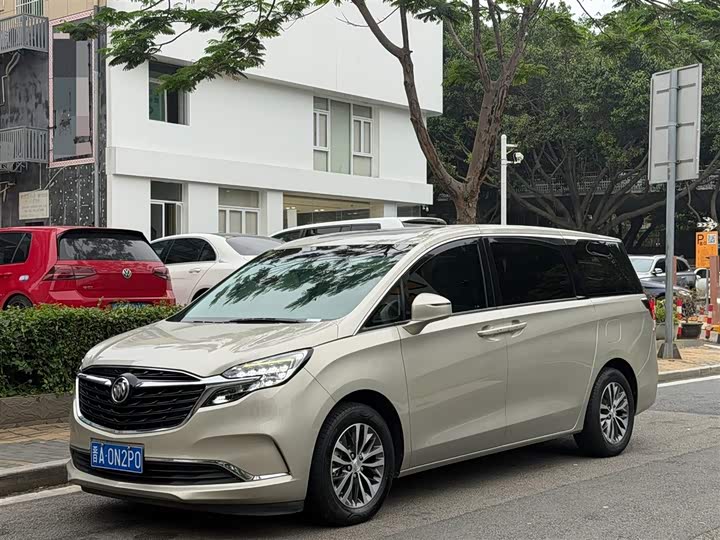 Zdjęcie 1 - Buick GL8 ES