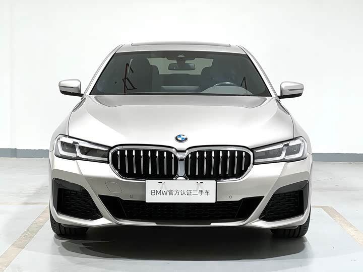 Фото 3 - BMW 5 Series