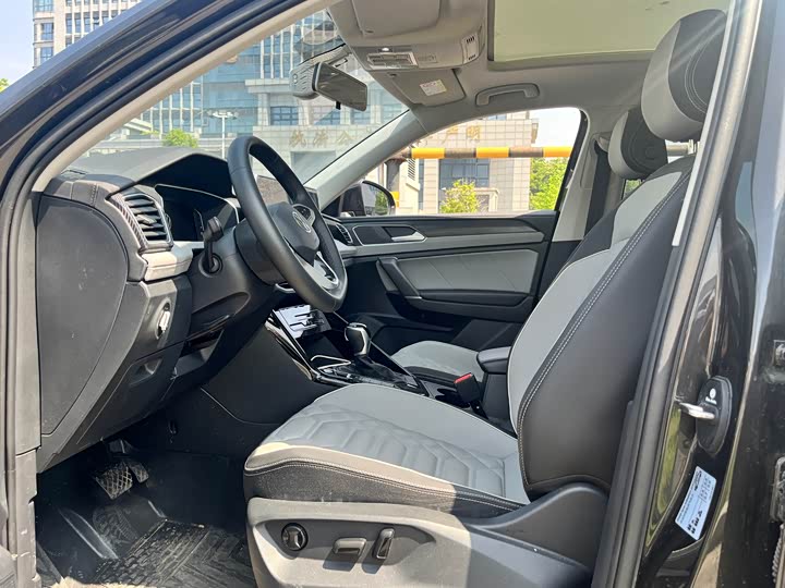 Volkswagen Tayron 2024 2024款 330TSI 两驱豪华Plus进阶版