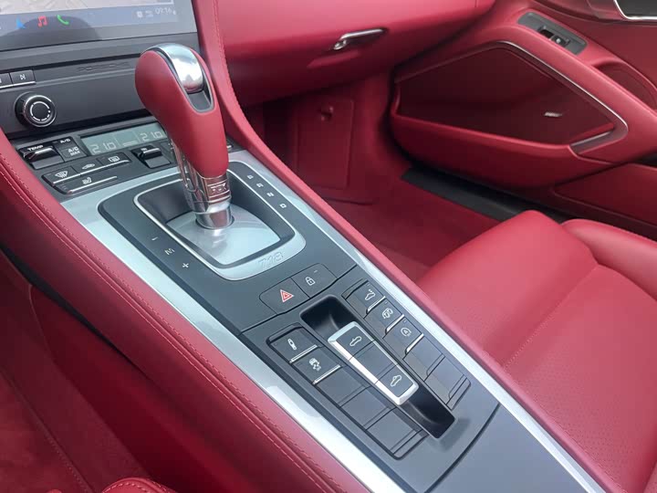 Zdjęcie 8 - Porsche 718