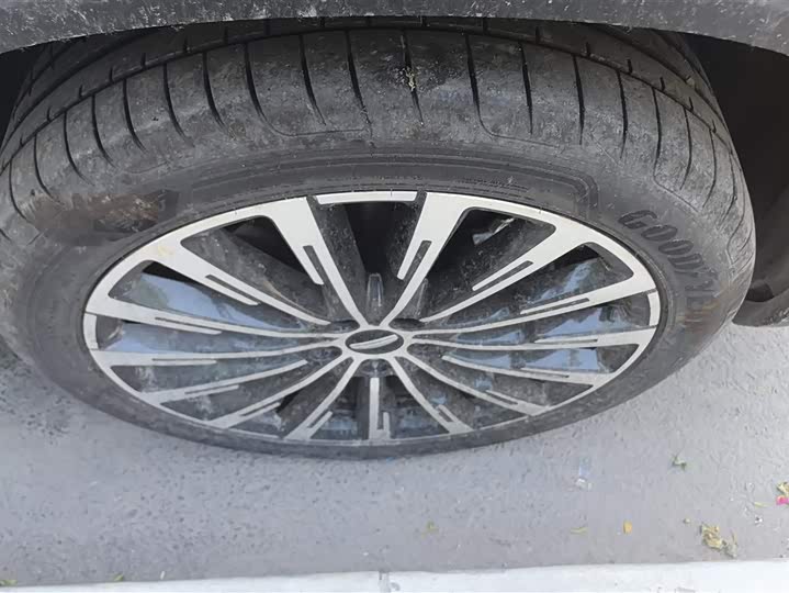 Photo 6 - Geely Monjaro
