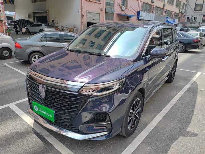 Фото 1 - Roewe iMax 8