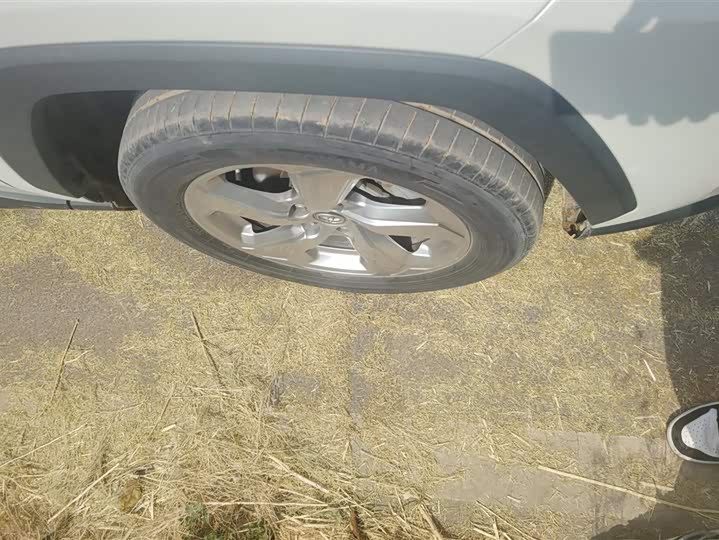 Photo 6 - Toyota RAV4