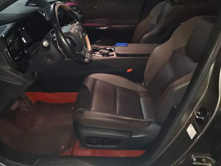 Фото 9 - Lexus RX Hybrid