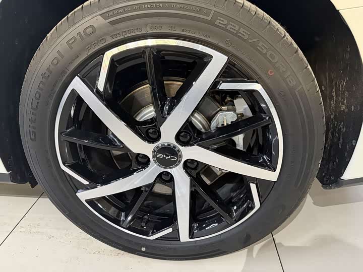 BYD Seal 07 DM-i Hybrid 2026 2026款 DM-i 1.5T 230km 旗舰型