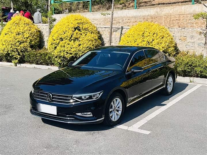 Фото 1 - Volkswagen Magotan