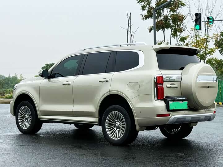 Фото 6 - Tank 500 Hybrid