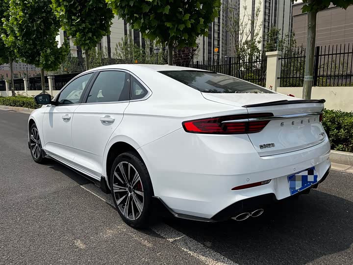 Geely Preface 2026 2026款 东方曜 1.5TD 昆仑版