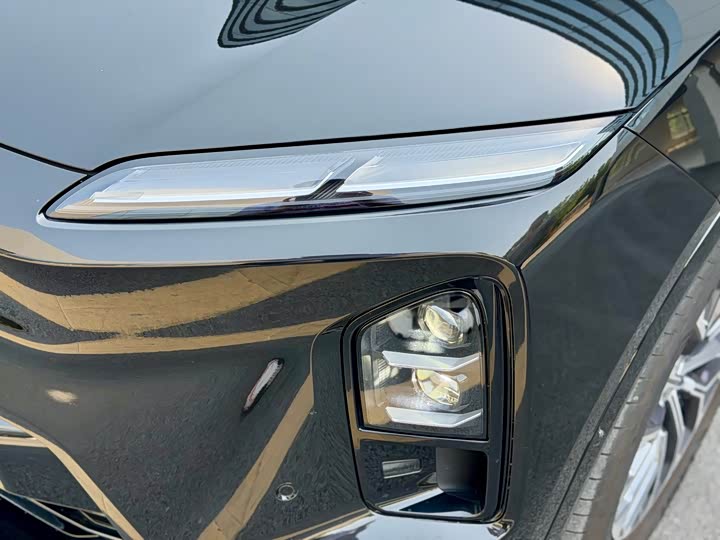 Фото 6 - Nio ES6