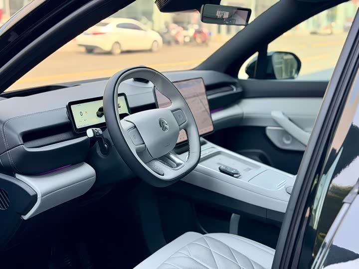 Фото 8 - Nio ES6