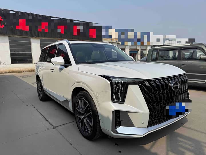 GAC Trumpchi GS8 2022 2022款 双擎系列 2.0TM 四驱尊贵版 （六座）