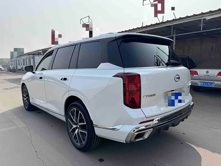 GAC Trumpchi GS8 2022 2022款 双擎系列 2.0TM 四驱尊贵版 （六座）