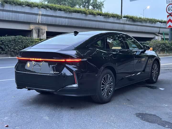 2026 Lexus ES