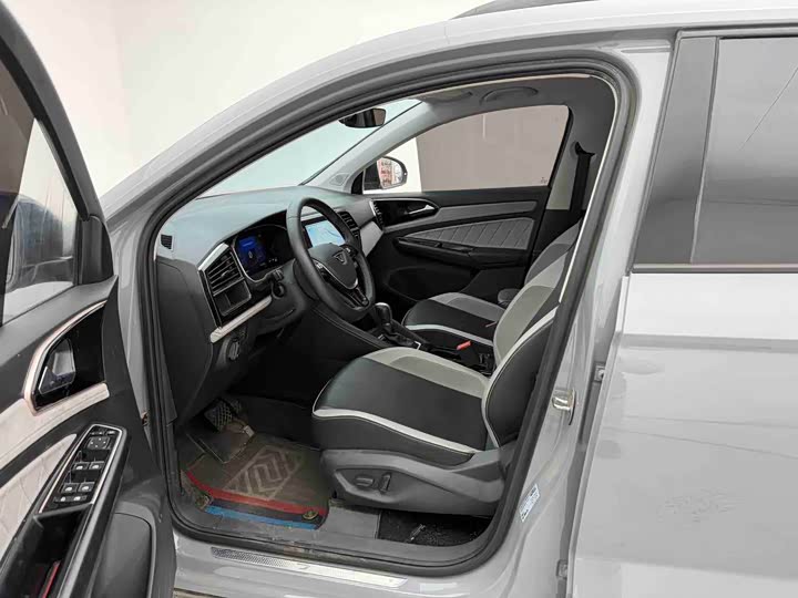 Jetta VS7 2024 2024款 280TSI 自动荣耀版