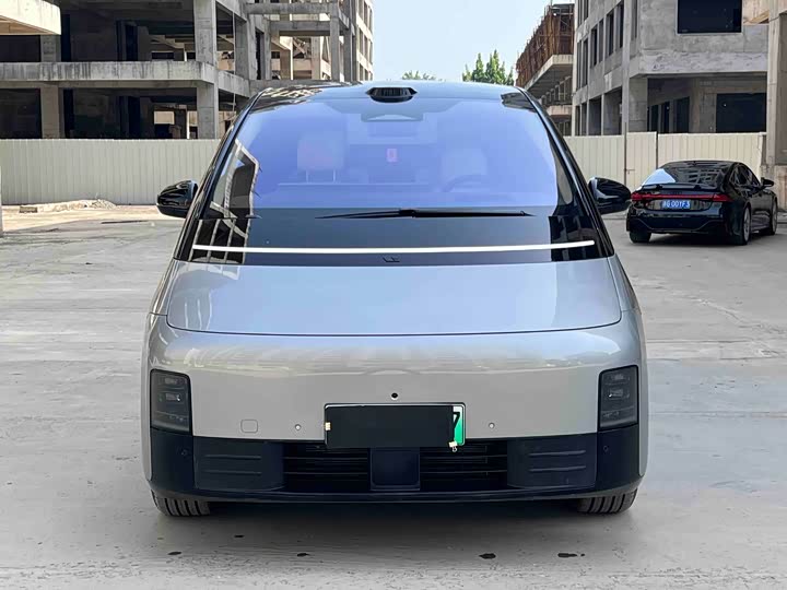 2025 LiXiang Mega