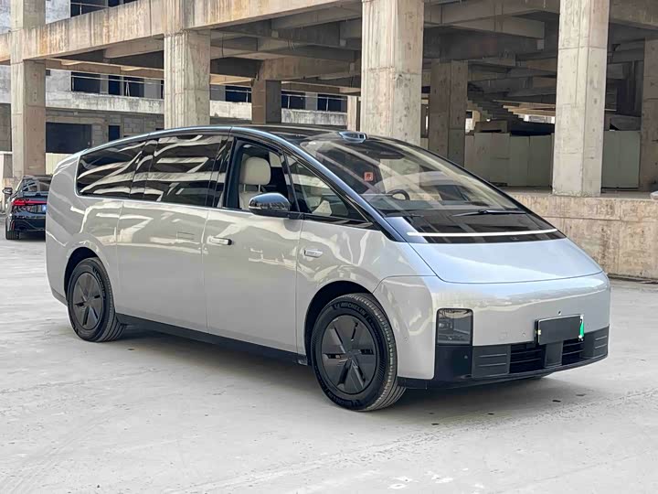 2025 LiXiang Mega