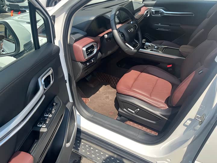 Geely Okavango 2022 2022款 1.8TD DCT豪华型 7座