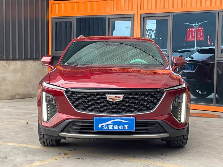 2023 Cadillac GT4