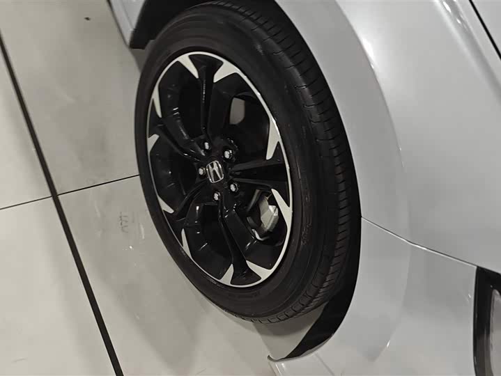 Фото 6 - Honda Civic