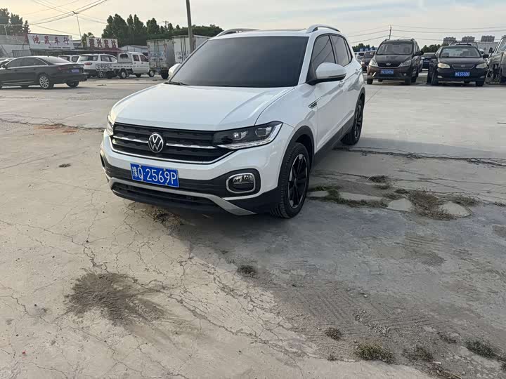 Photo 2 - Volkswagen Tacqua