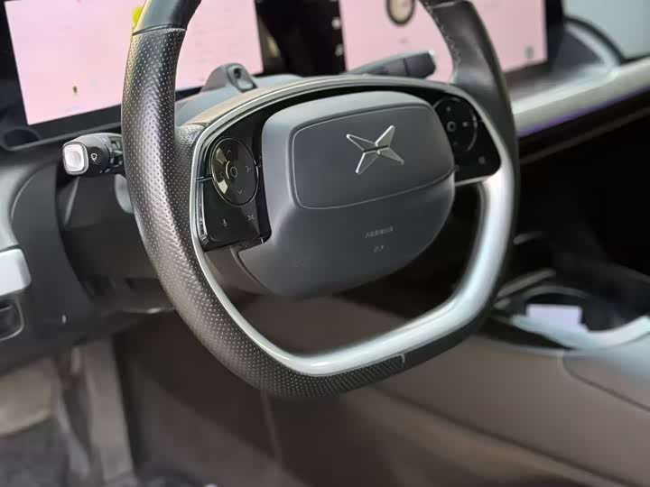 Photo 6 - XPeng P7