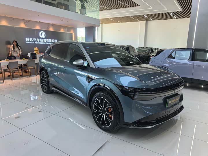 Zeekr 7X 2025 2025款 75kWh 后驱智驾版