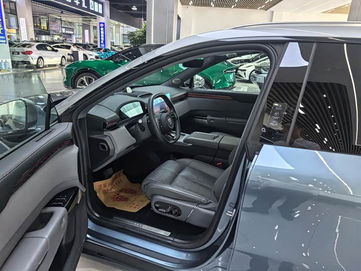Zeekr 7X 2025 2025款 75kWh 后驱智驾版