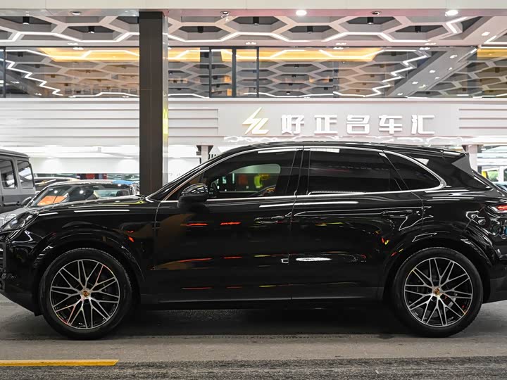 Porsche Cayenne 2025 2025款 Cayenne 3.0T 逐梦版