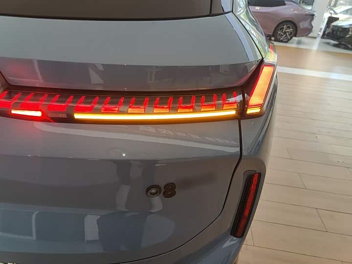 Lynk & Co 08 EM-P Hybrid 2026 2026款 210四驱性能Ultra H7