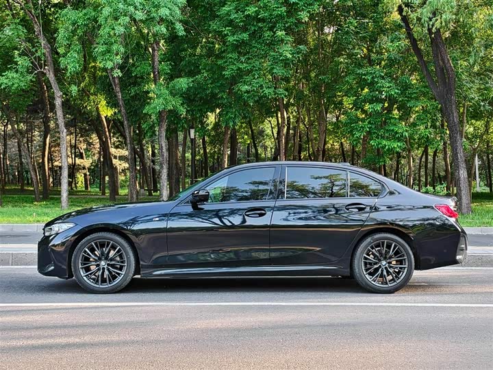 Фото 3 - BMW 3 Series