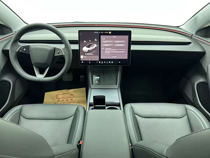Tesla Model 3 2025 2025款 后轮驱动版