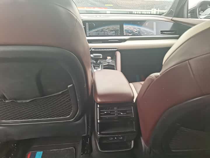 Zdjęcie 9 - Geely Monjaro