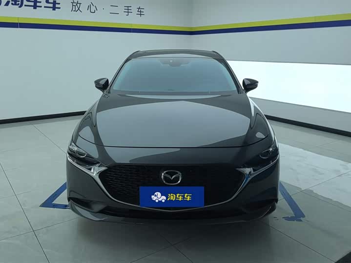 Photo 2 - Mazda 3 (Axela)