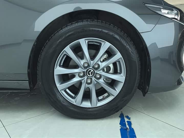 Photo 6 - Mazda 3 (Axela)