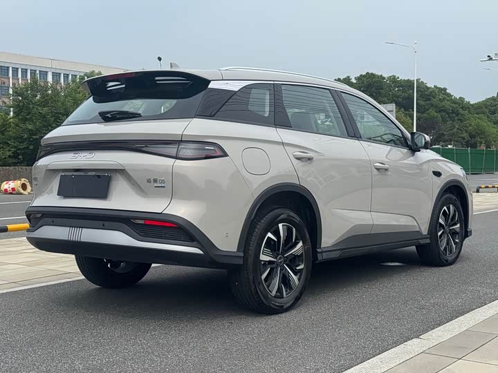 BYD Sea Lion 05 DM-i Hybrid 2025 2025款 DM-i 智驾版 115KM尊荣型