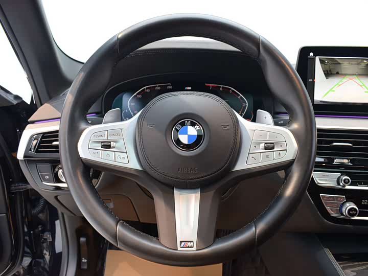 Фото 6 - BMW 5 Series