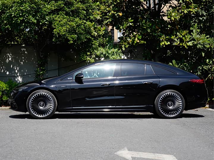 2022 Mercedes-Benz EQS AMG