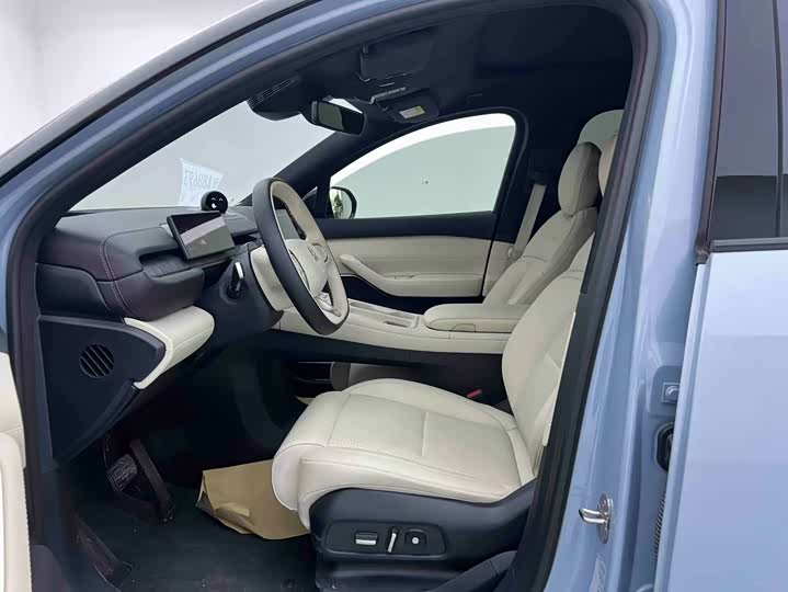 Фото 4 - Nio ES6