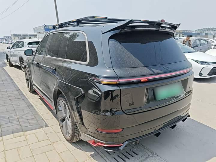 LiXiang L9 2025 2025款 Ultra 智能焕新版