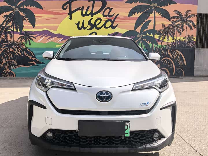 Фото 2 - Toyota C-HR EV