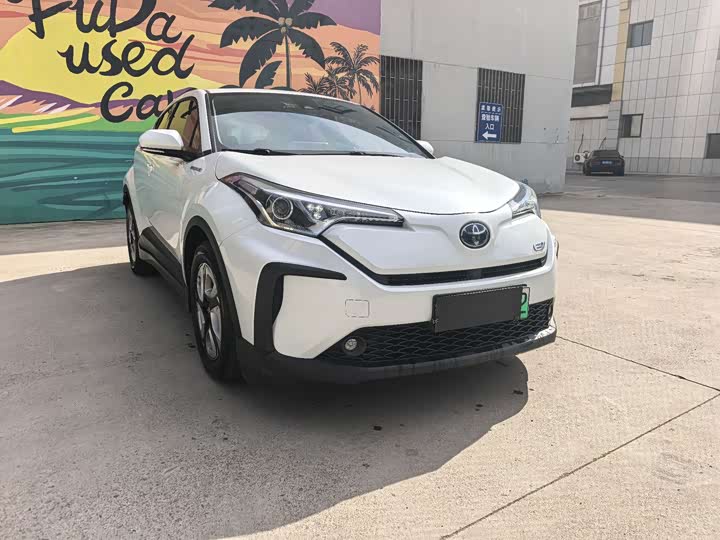 Фото 3 - Toyota C-HR EV