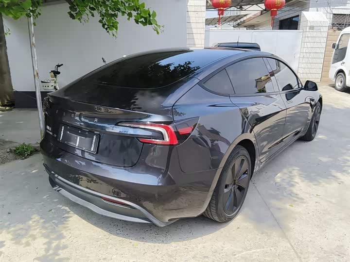 Tesla Model 3 2025 2025款 后轮驱动版