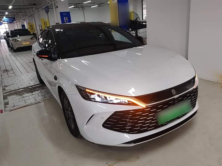 Фото 4 - BYD Qin L