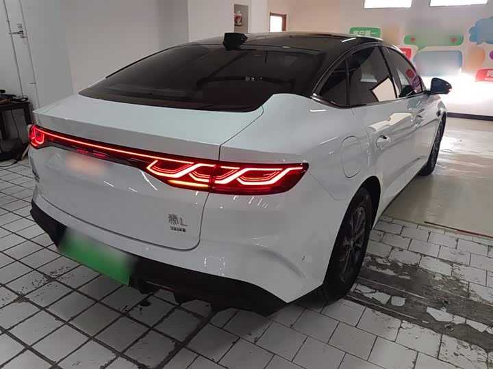 Фото 7 - BYD Qin L