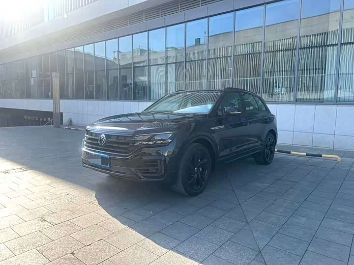 Photo 1 - Volkswagen Touareg